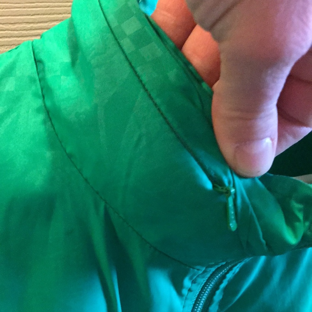 Green Volcom Jacket - Picture 2 of 2